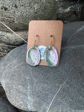 Load image into Gallery viewer, Dive Earrings (gold)