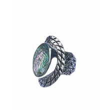 Load image into Gallery viewer, The Huntress Ring