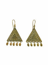 Load image into Gallery viewer, Oceania Earrings